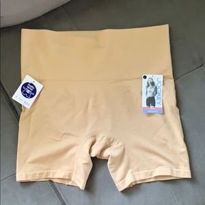 NWT JOCKEY “Muffin Tamer” Shorts